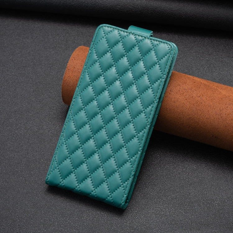 For iPhone 16 Pro Max Diamond Lattice Vertical Flip Leather Phone Case(Green) - iPhone 16 Pro Max Cases by buy2fix | Online Shopping UK | buy2fix